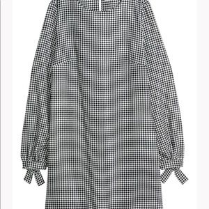 H&M Checked Black and White Long Sleeve Mini Dress {Size 4}